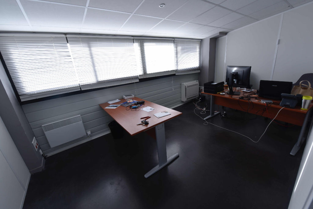 Local d'activité Sainte Foy D Aigrefeuille 350 m2