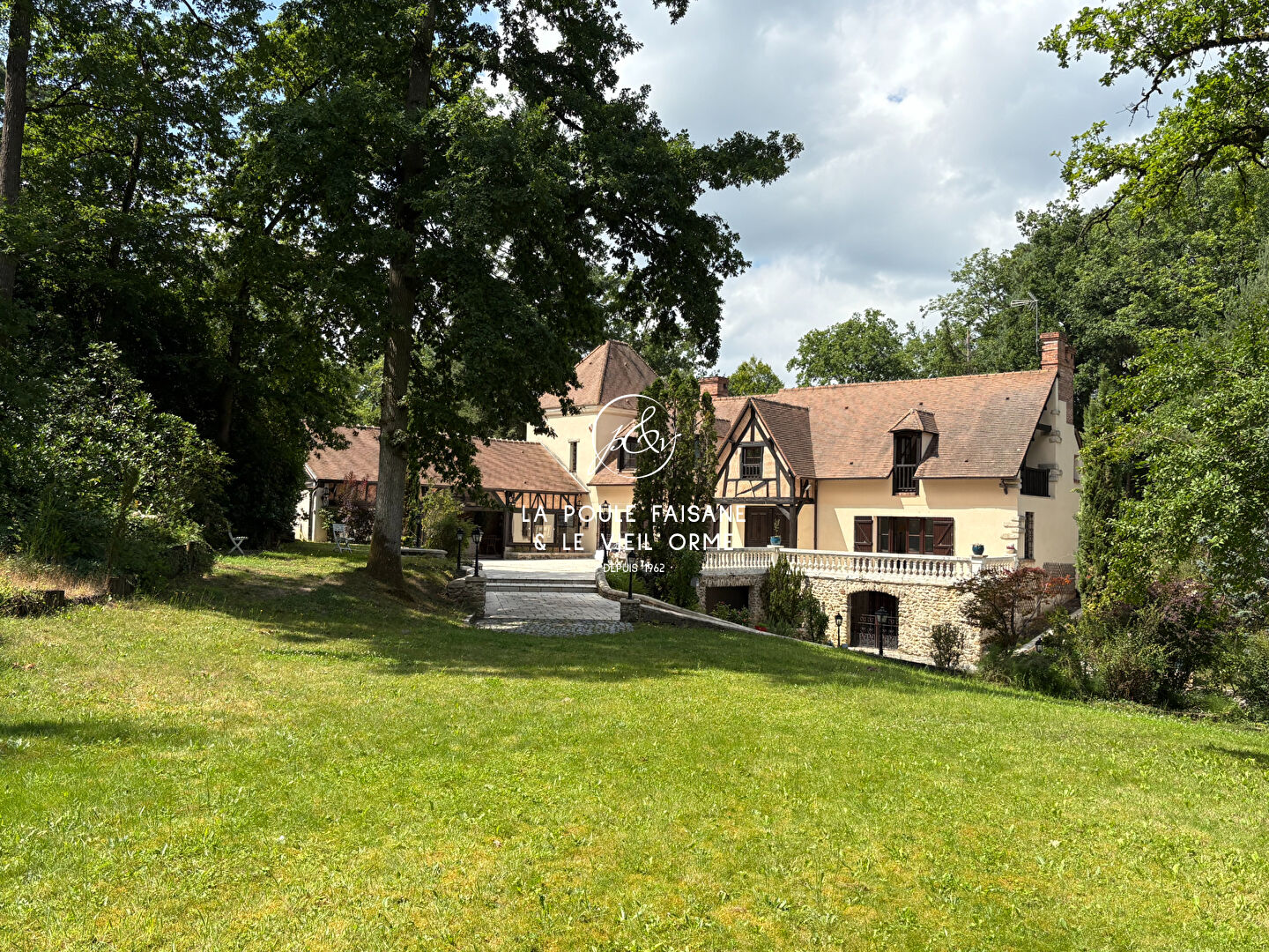 VENTE PROPRIETE CONTEMPORAINE REGION RAMBOUILLET