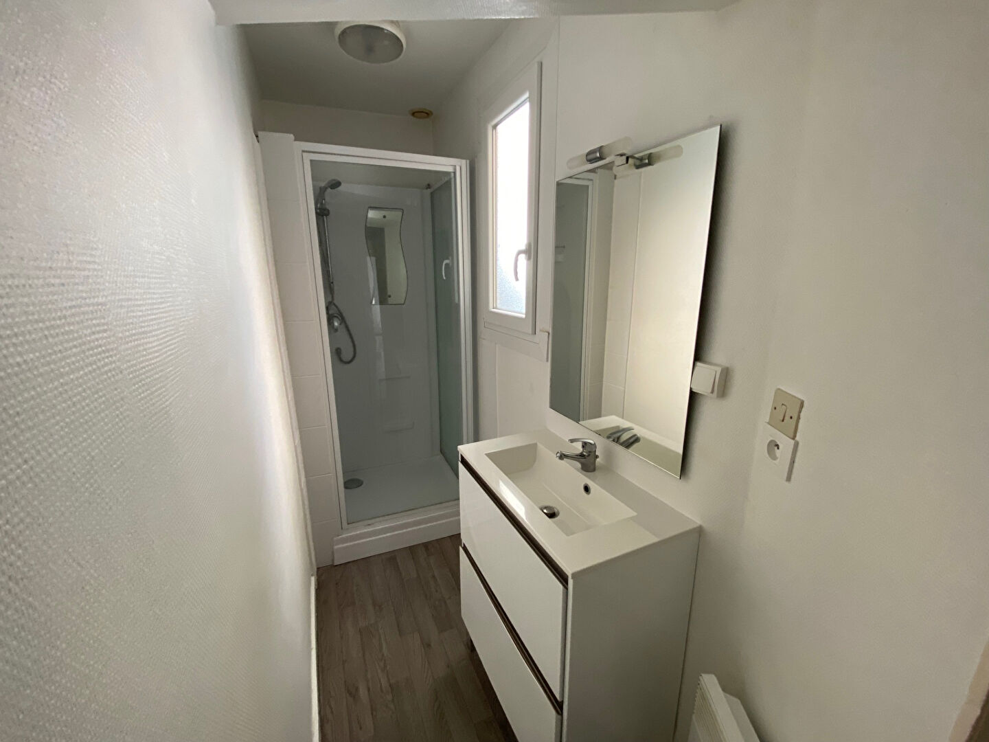 Photo LAVAL APPARTEMENT T1BIS image 3/3