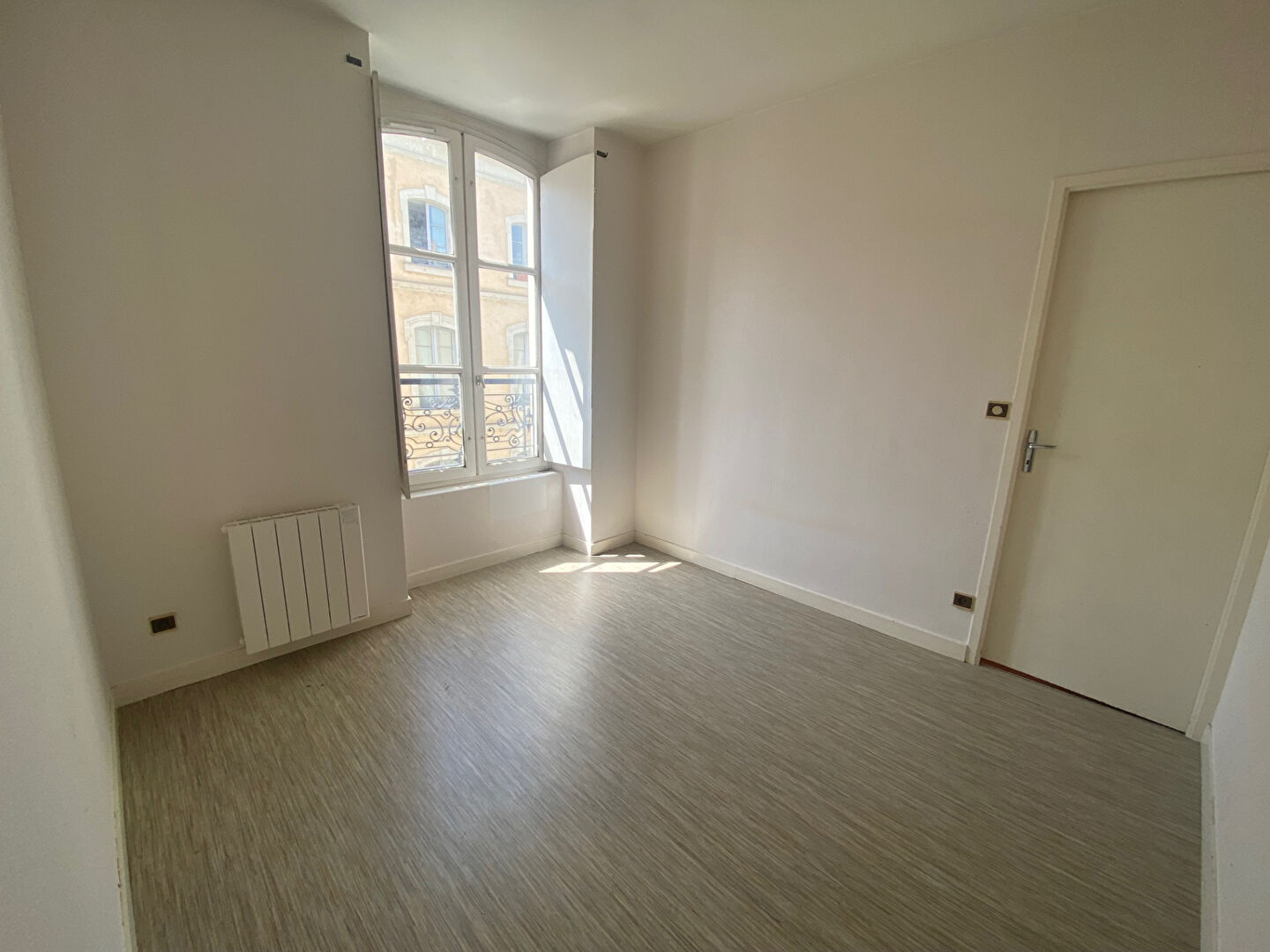 Photo APPARTEMENT T2bis LAVAL image 3/5