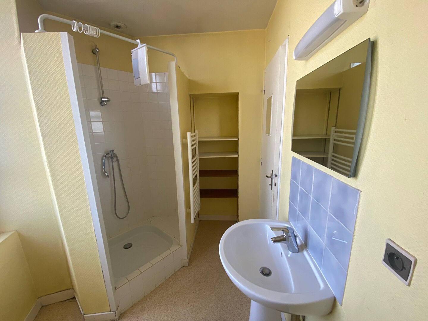 Photo APPARTEMENT T2bis LAVAL image 4/5