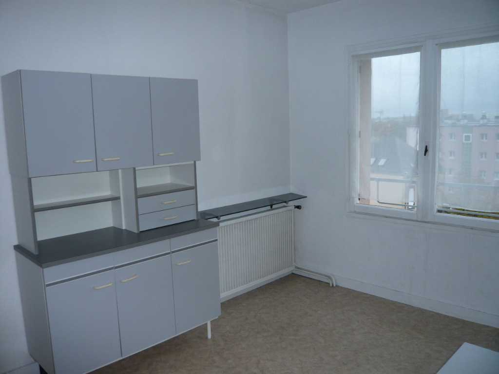 Photo Appartement T1bis LAVAL image 1/4