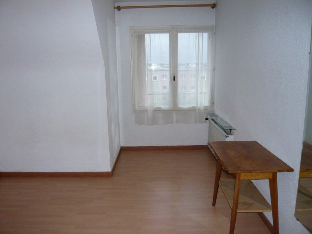 Photo Appartement T1bis LAVAL image 2/4