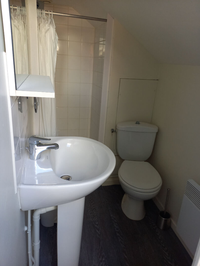 Photo LAVAL studio meublé image 3/3