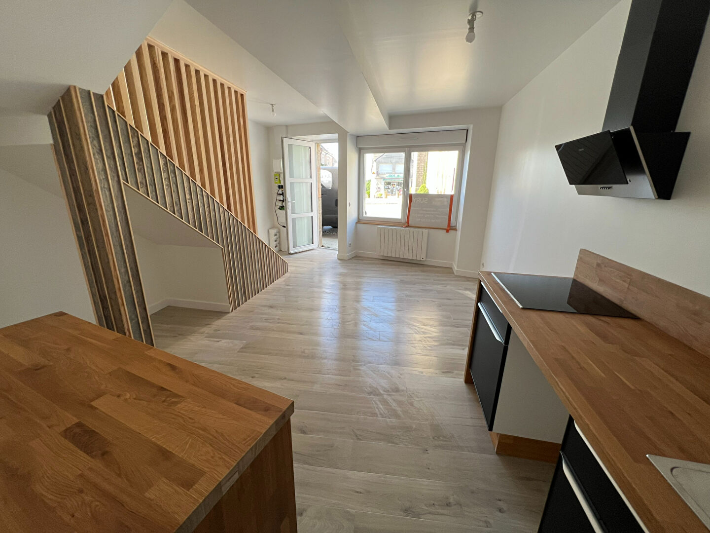 Maison de bourg rénovée - MERAL