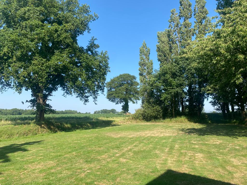 Photo Longère sans voisins avec dépendances JUVIGNE image 4/6