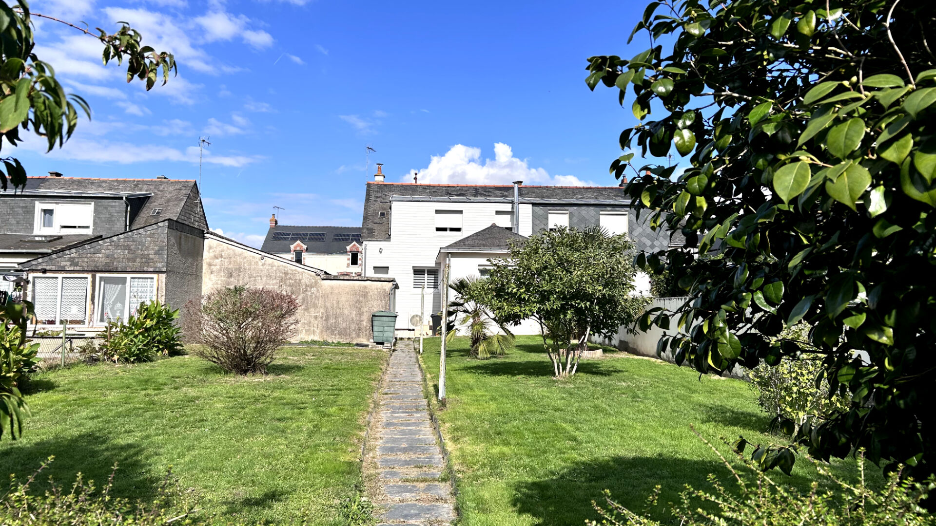 Maison Ombree D Anjou 6 pièce(s) 109 m2 49520