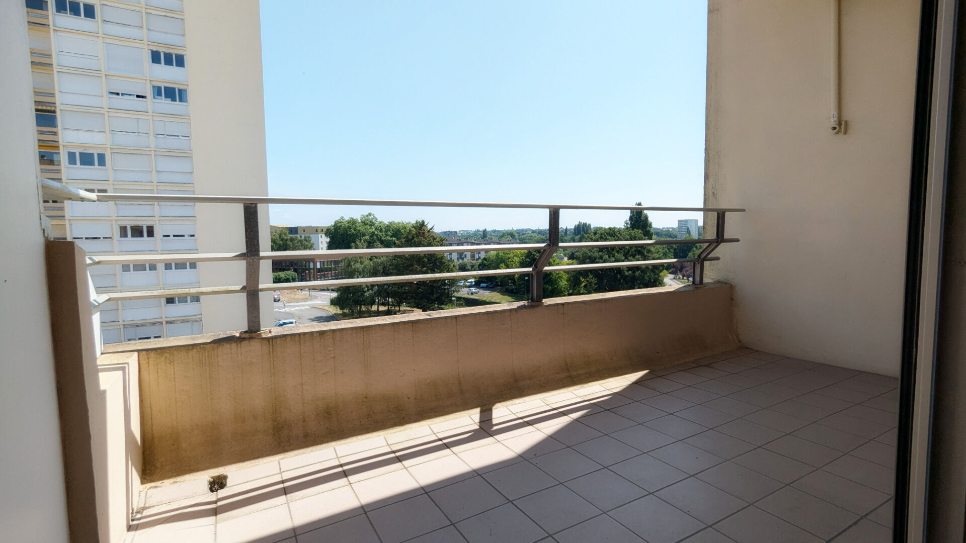 Photo ACHAT-VENTE LAVAL Appartement  T4  Rive Gauche image 4/6