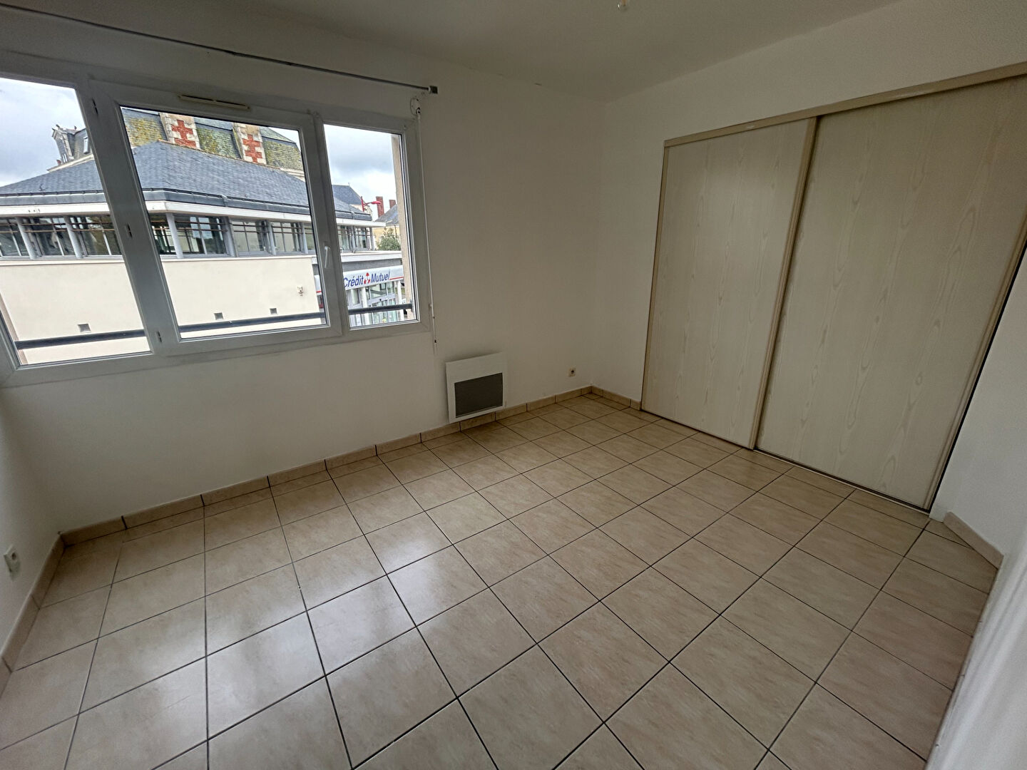 Photo BECON LES GRANITS Appartement T4 108m² image 3/6