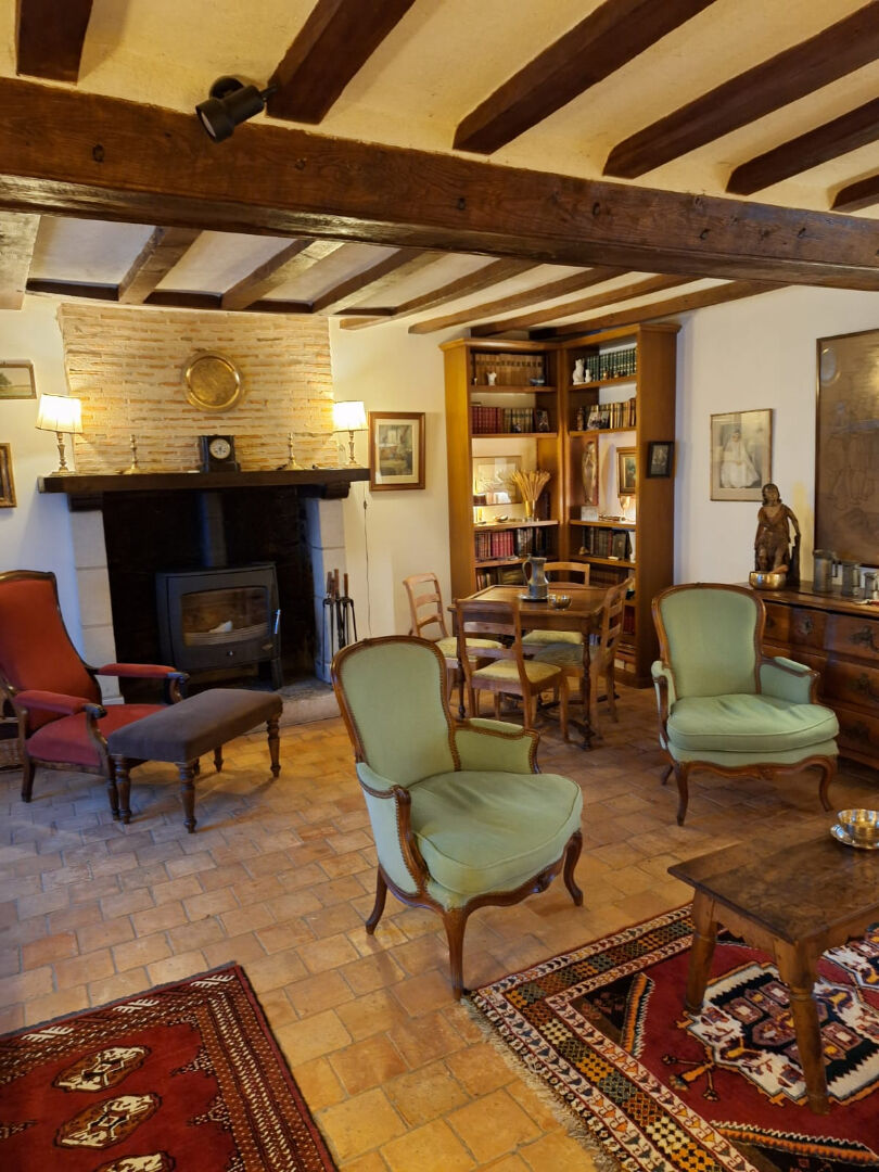 Photo A 15 MNS DE CHATEAU GONTIER image 2/6