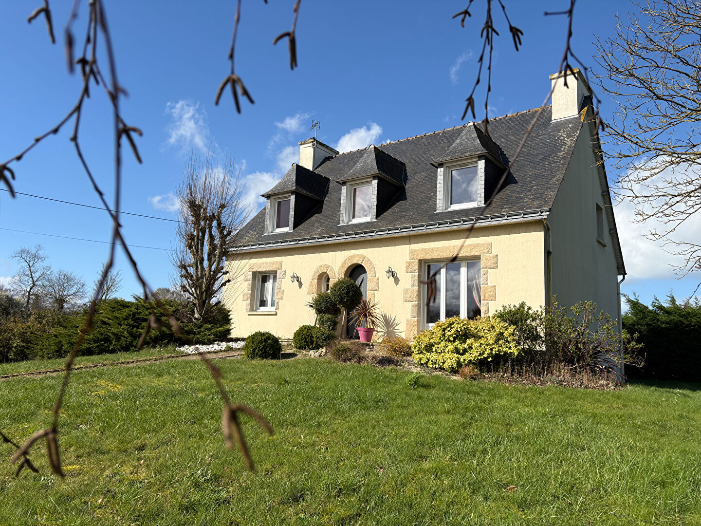 Agence immobilière de YFFINIAC IMMOBILIER - YFFINIAC IMMOBILIER