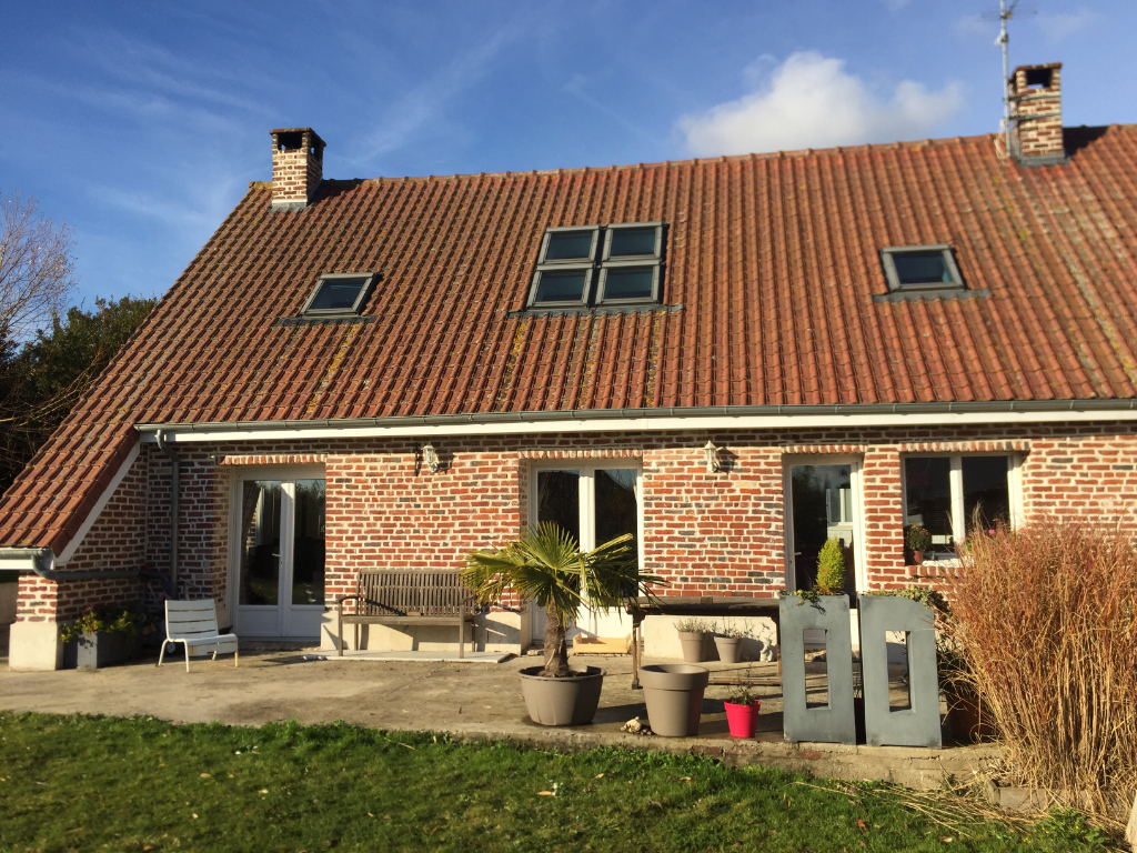 A VENDRE - TILQUES - MAISON DE CHARME