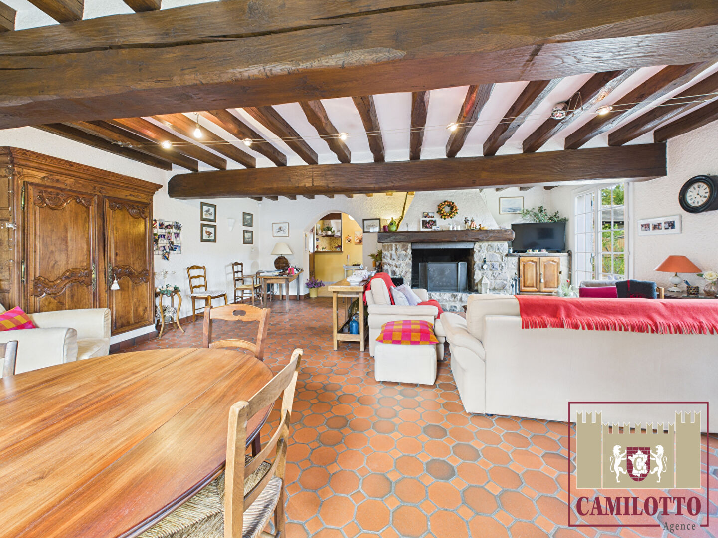 Photo A 18 MINUTES D HOUDAN - BELLE MAISON ANCIENNE - PROCHE NOGENT LE ROI - 6 PIECES image 3/6