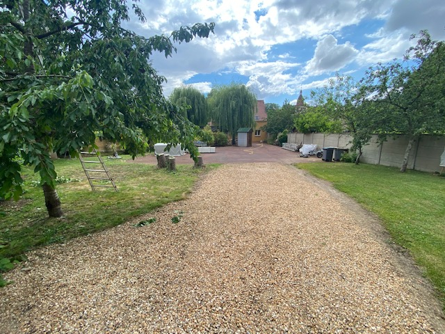 Photo NOGENT LE ROI PROCHE - TERRAIN CONSNTRUCTIBLE image 2/3