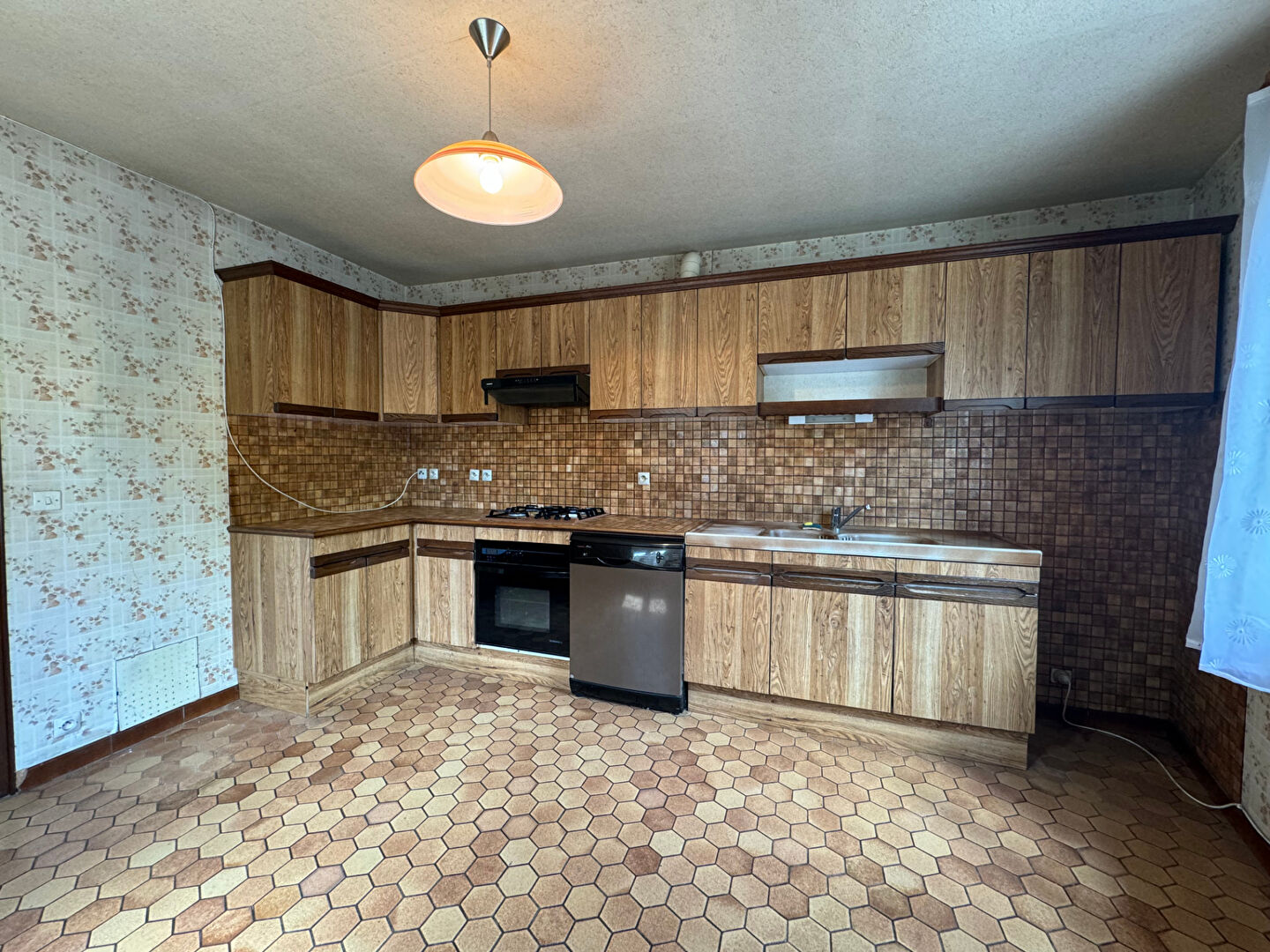 Photo NOGENT LE ROI - CENTRE image 4/6