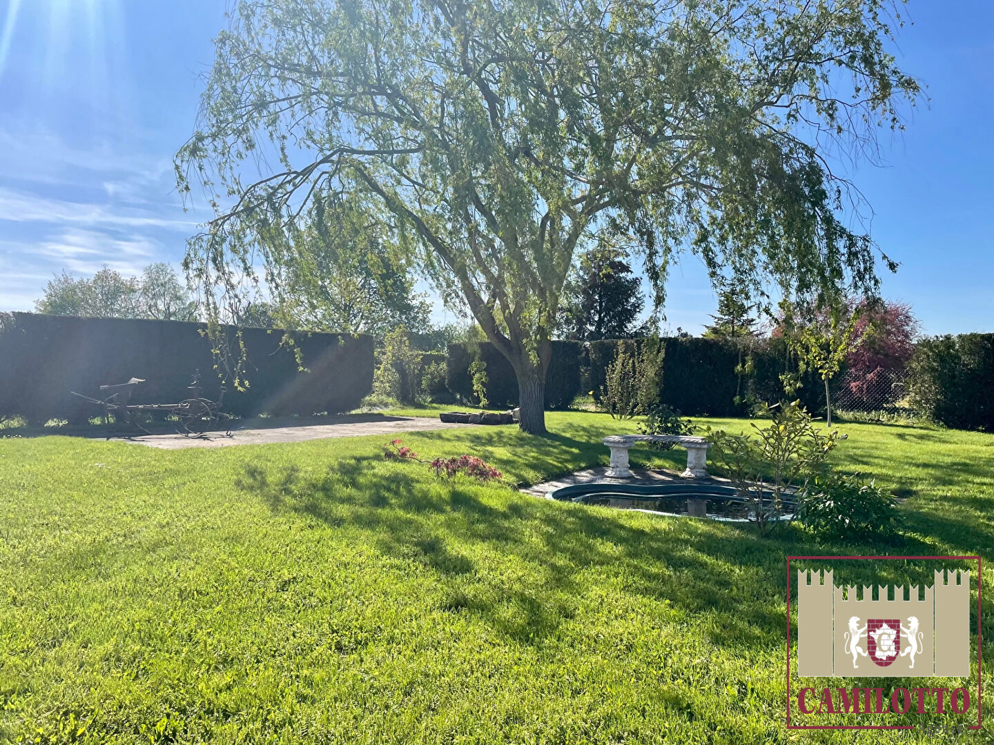 Photo PROCHE DE NOGENT LE ROI - BELLE PROPRIETE ANCIENNE ENTIEREMENT RENOVEE AVEC GOÛT . image 3/6