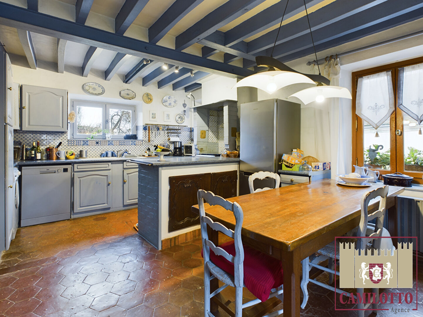 Photo A 9 min d'Epernon - Belle propriété de caractère . image 3/6