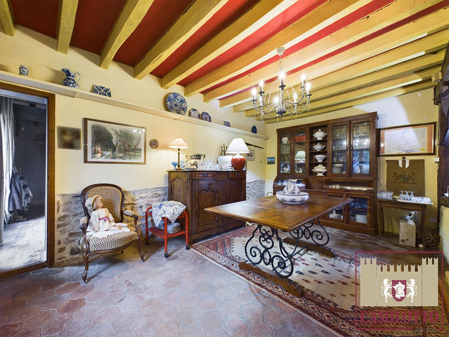 Photo A 9 min d'Epernon - Belle propriété de caractère . image 5/6