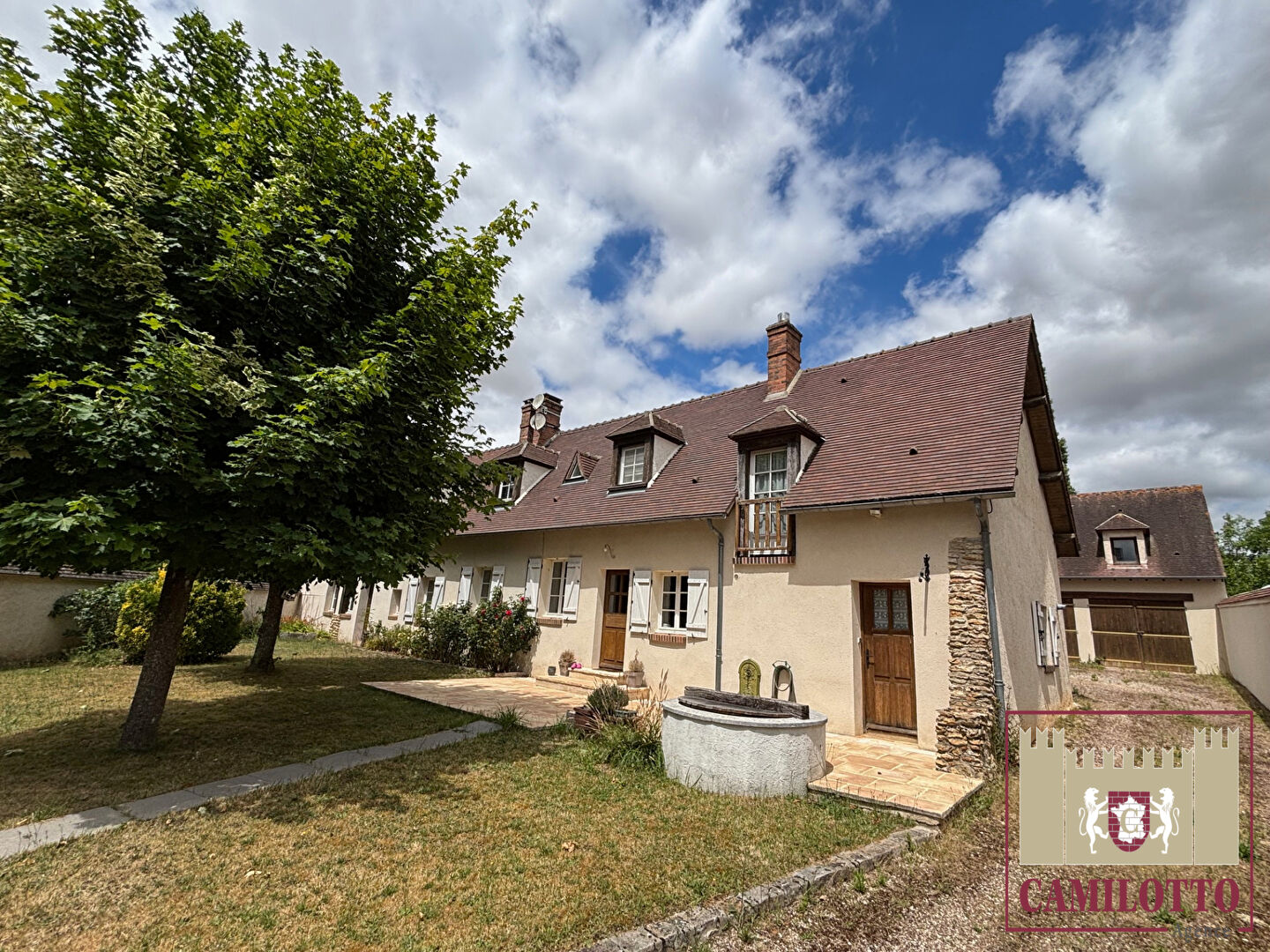 Photo Maison Faverolles 7 pièce(s) 175 m2 image 1/6