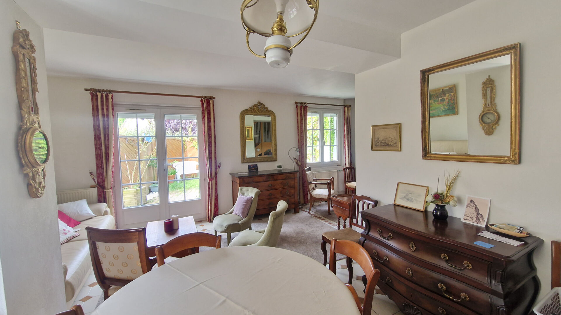 Photo MAINTENON CENTRE - Jolie maison ancienne rénovée image 3/6