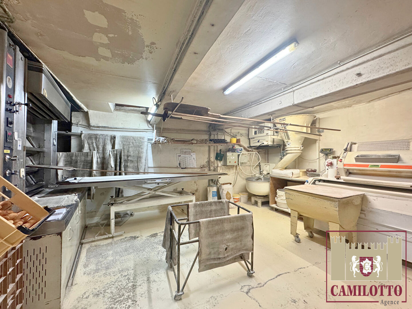 Photo COMMERCE ET APPARTEMENT NOGENT LE ROI image 5/6