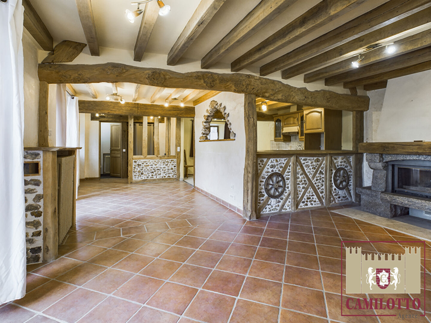 Photo Entre MAINTENON et NOGENT LE ROI - PROPRIETE ANCIENNE AVEC UNE GRANGE image 2/6