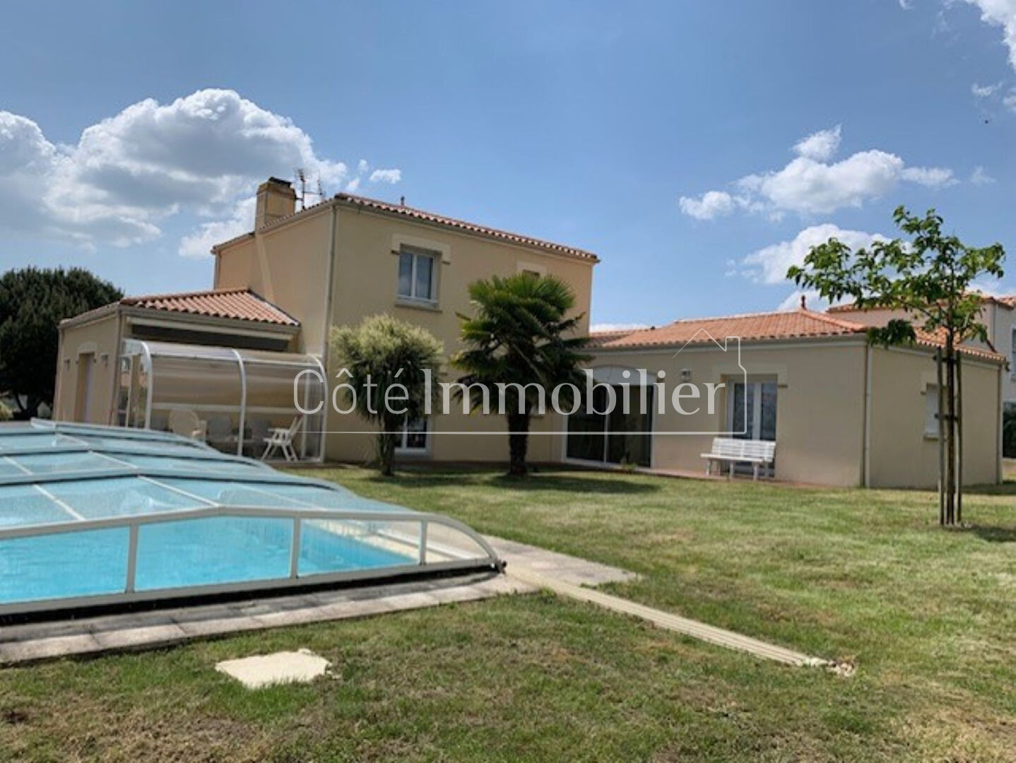 Agence immobilière de Côté Immobilier Villeneuve