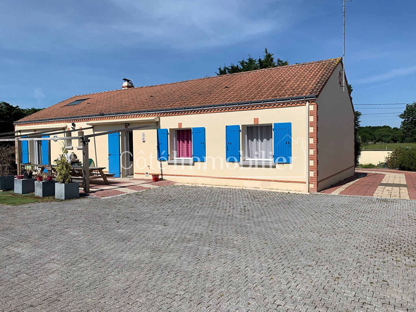 Agence immobilière de Côté Immobilier Villeneuve
