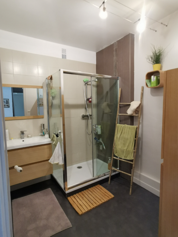 Photo Quimper - Appartement  T3 meublé image 5/6