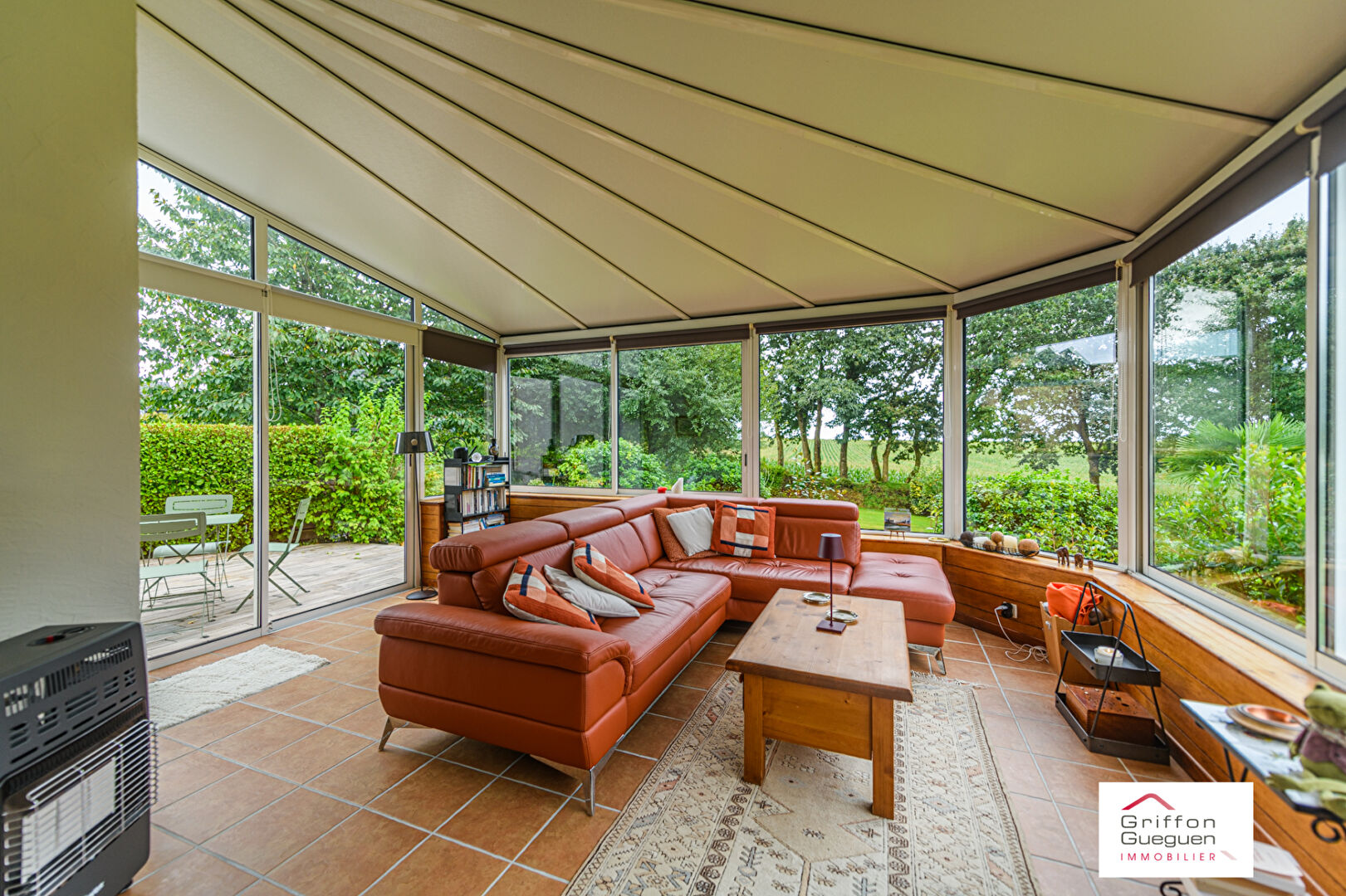 Photo Gourlizon, propriété exceptionnelle à 12 km des plages. image 2/6