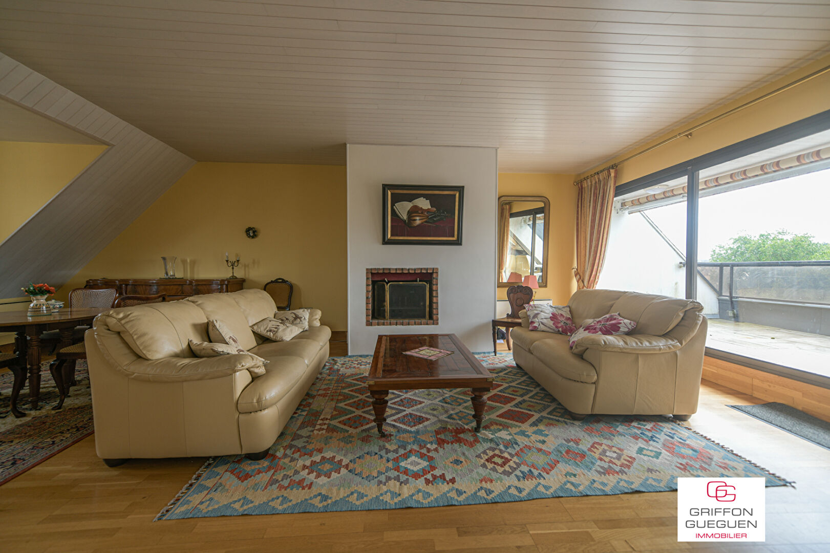 Photo Quimper centre ville, authentique duplex de 162m² habitable avec ascenseur. image 3/6