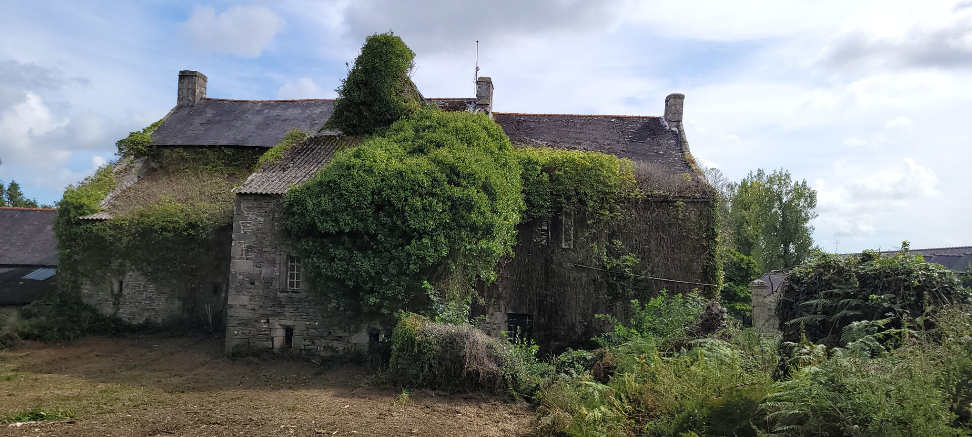 Photo Exclusivité, manoir fin XVe / début XVIe à rénover. Finistère Sud image 3/6
