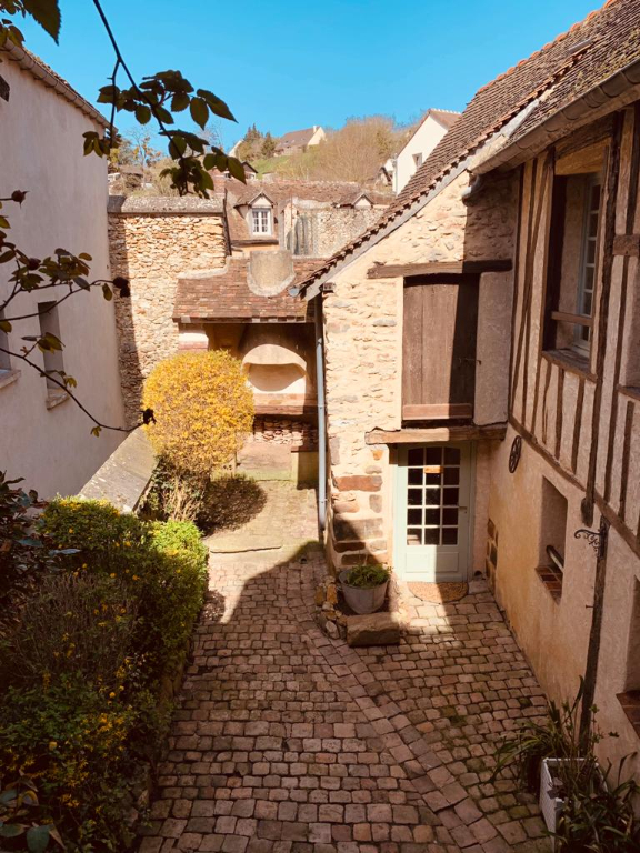 Photo Maison Epernon 7 pièce(s) 160 m2 image 1/6