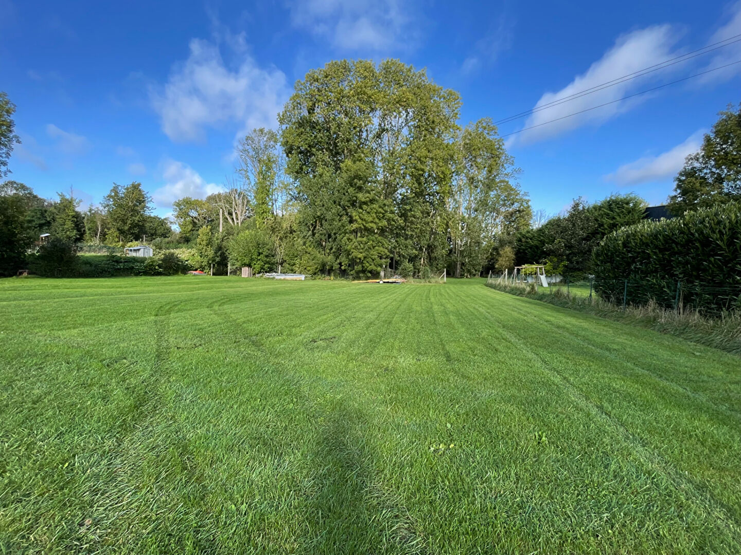 Photo Terrain Epernon 3900 m2 image 2/3