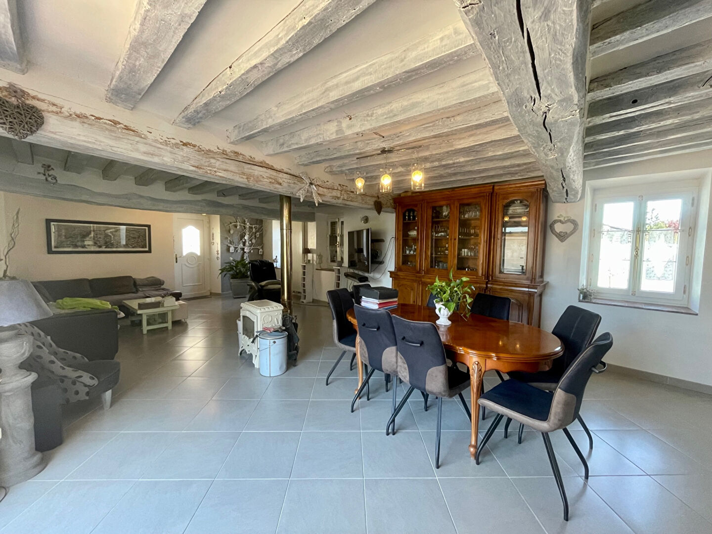 Photo PROCHE DE NOGENT LE ROI - BELLE PROPRIETE ANCIENNE ENTIREMENT RENOVEE AVEC GOÛT . image 6/6