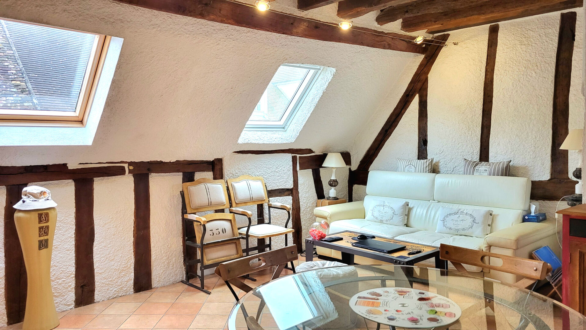 Appartement 2 pièces EPERNON + 2 caves