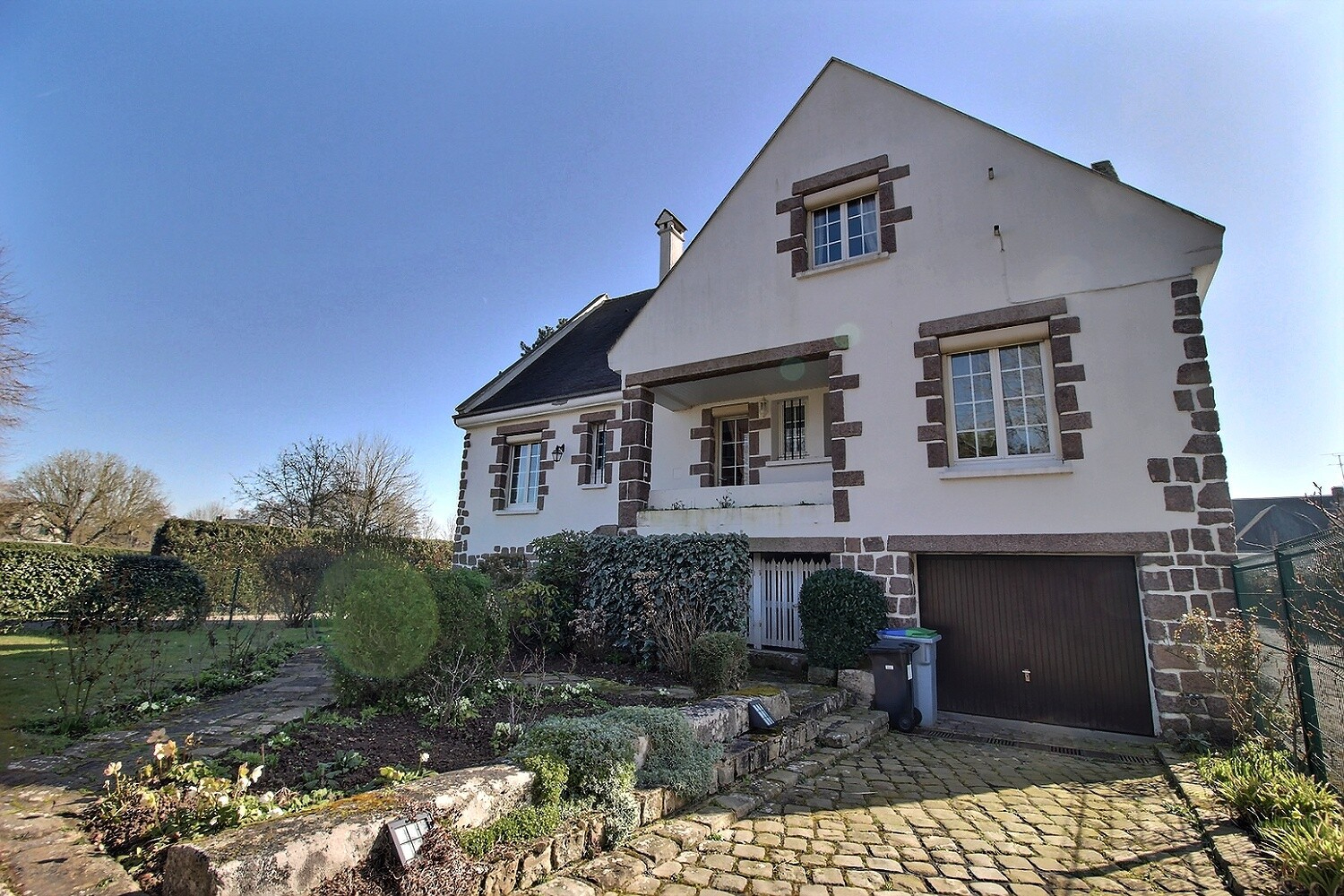 Photo Maison de caractère - NOGENT LE ROI image 2/6