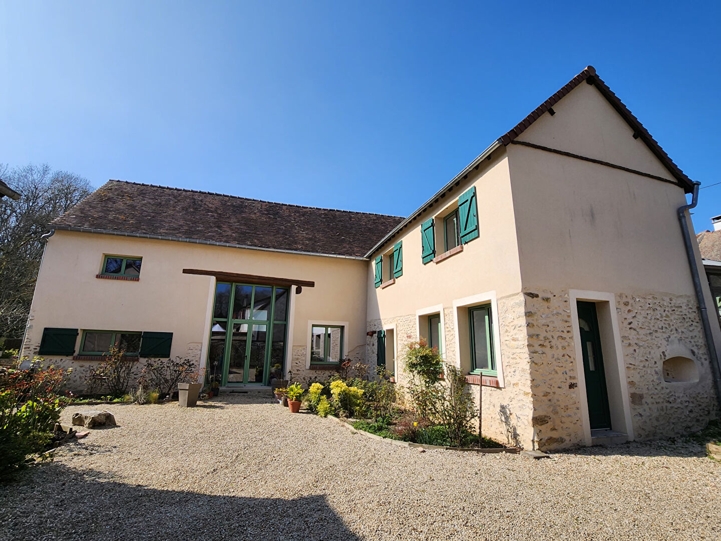 Photo Maison Proche Rambouillet 7 pièce(s) 230 m2, bordée par canal image 3/6