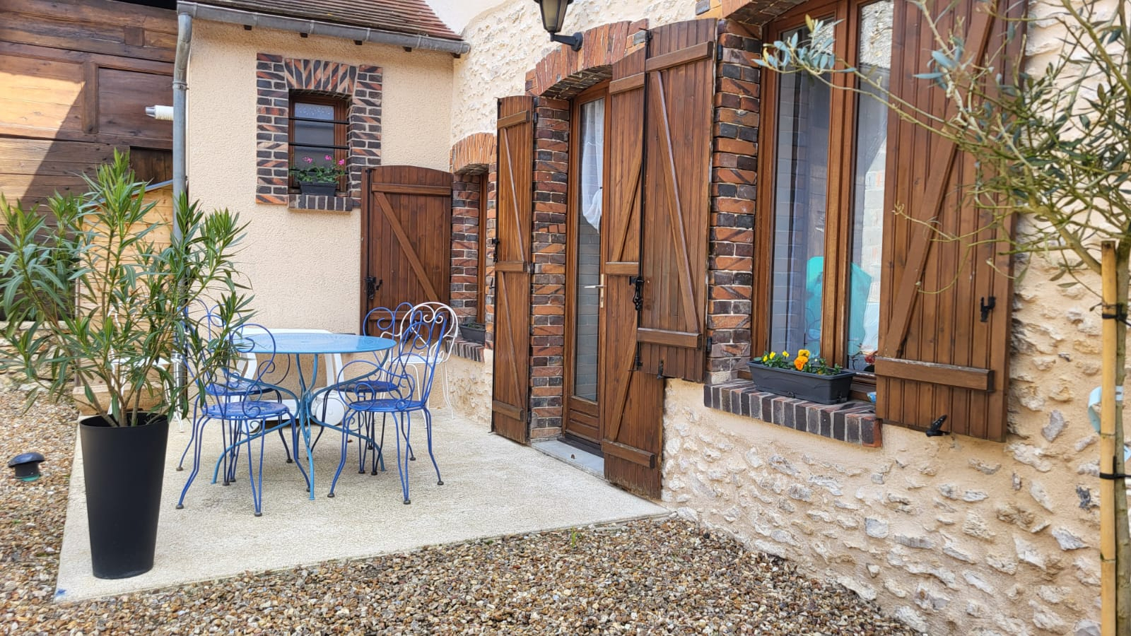 Photo EPERNON PROCHE Maison en pierres apparentes + maison d'amis, 510 m² de terrain image 3/6