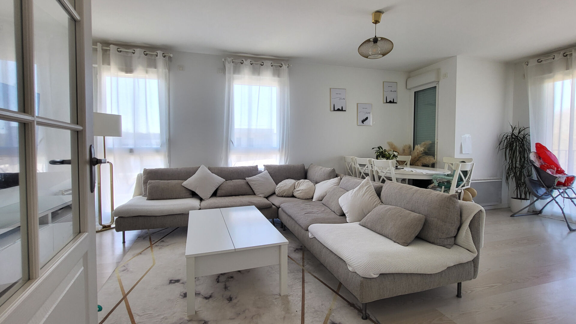 Photo EPERNON Appartement  76.05 m², TERRASSES + PLACE DE PARKING ET BOX image 2/6