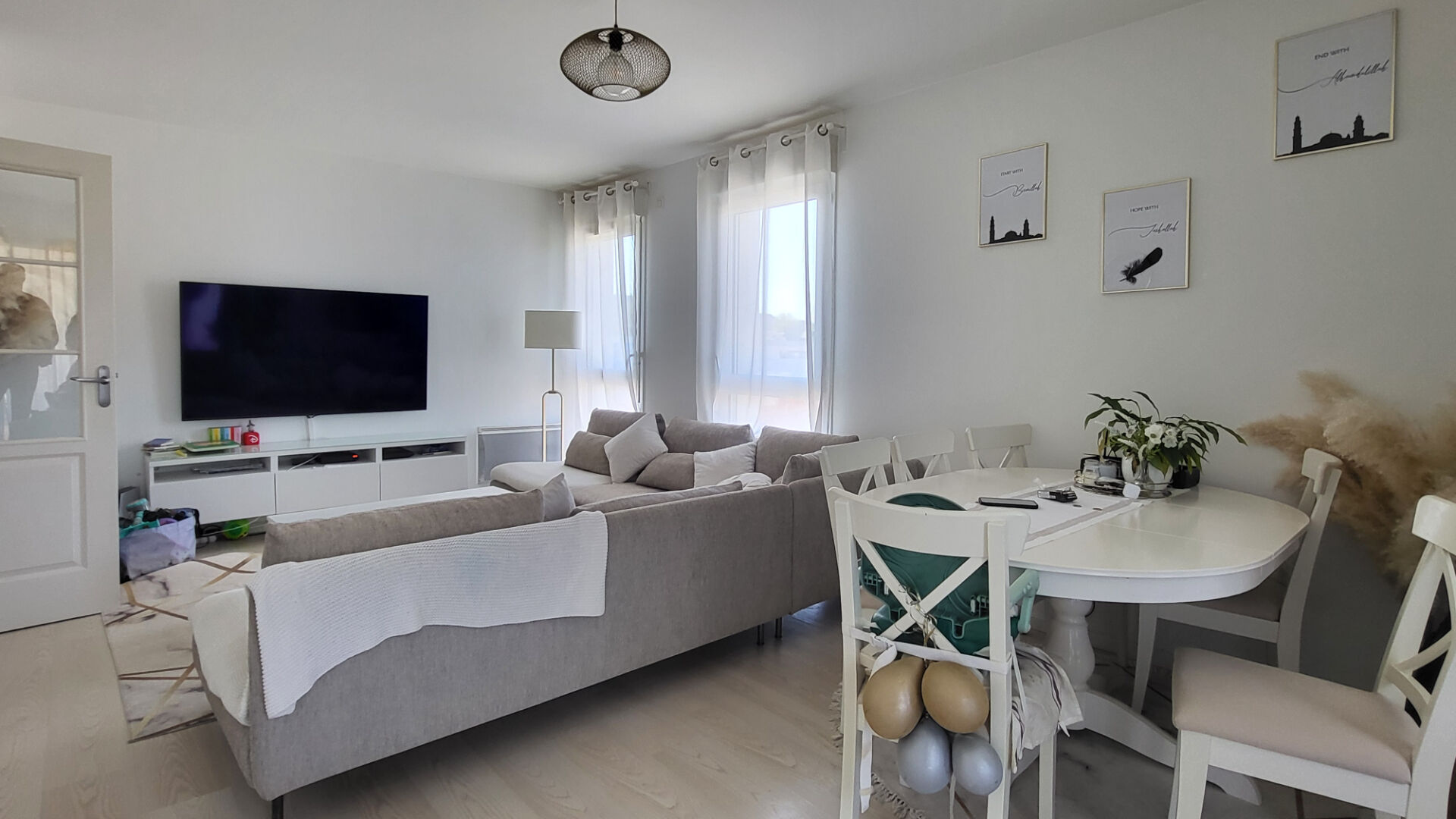 Photo EPERNON Appartement  76.05 m², TERRASSES + PLACE DE PARKING ET BOX image 3/6