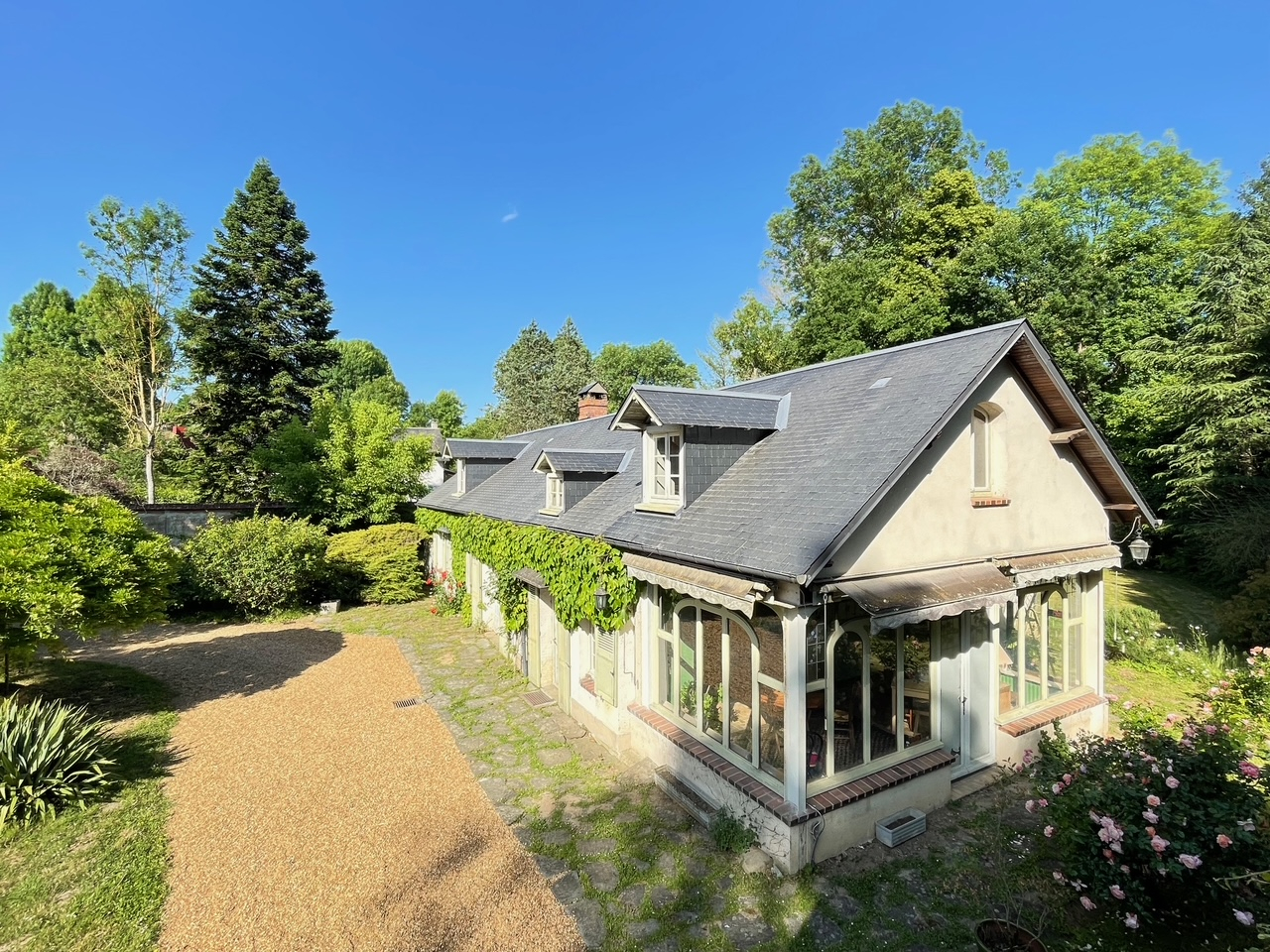 Maison Maintenon 10 pièce(s) 200 m2