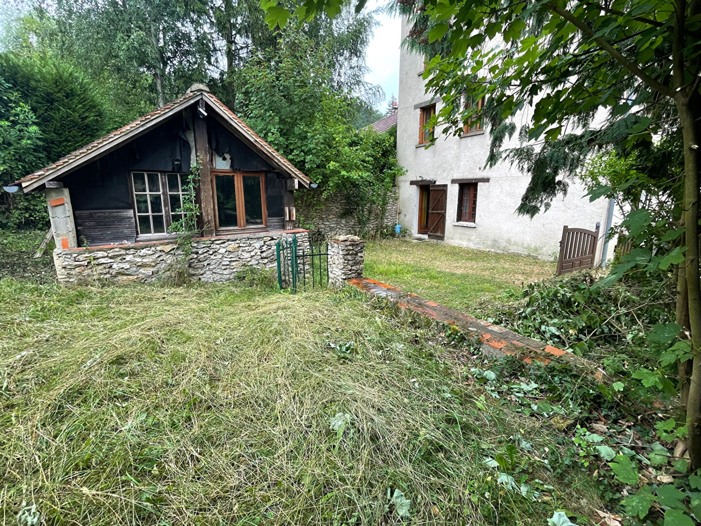 Appartement Epernon 2 pièce(s) 53 m2 avec jardin privatif