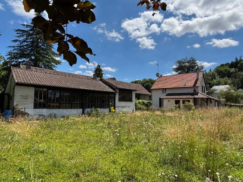 PROCHE NOGENT LE ROI - MAISON ANCIENNE