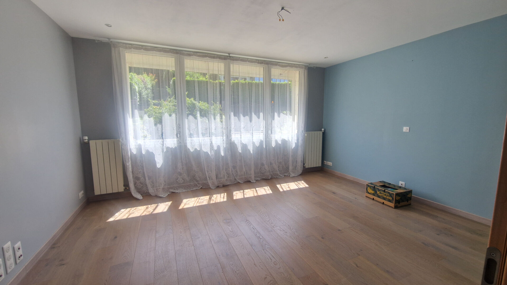 Photo EPERNON maison ancienne 6 chambres Quartier recherché image 4/6