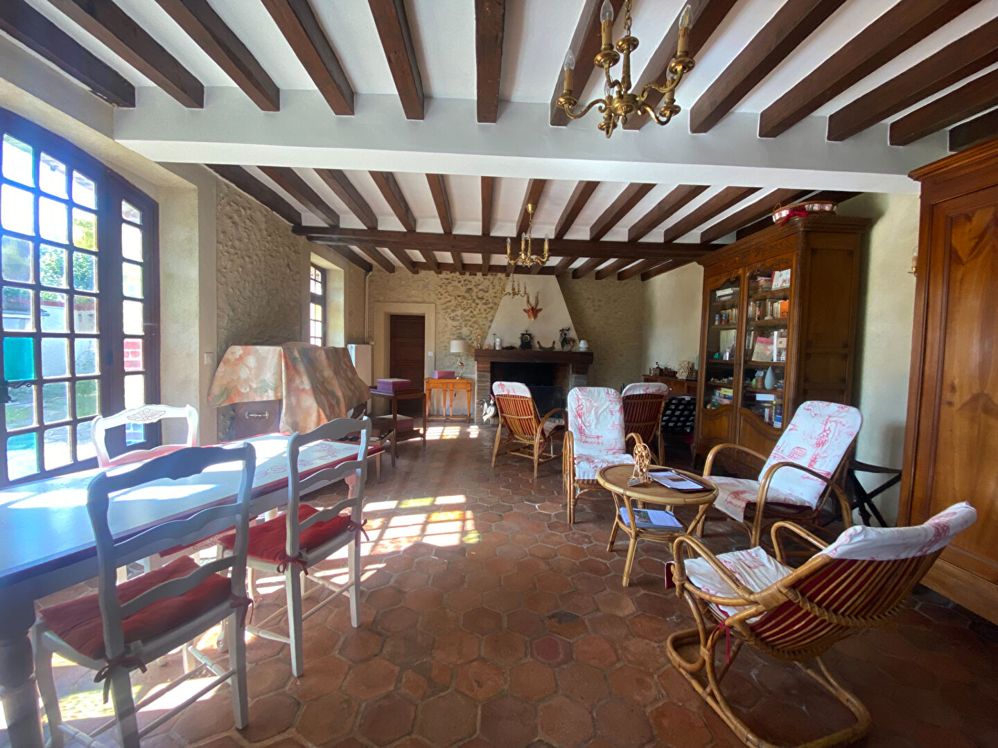 Photo Proche EPERNON - Maison ancienne image 5/6