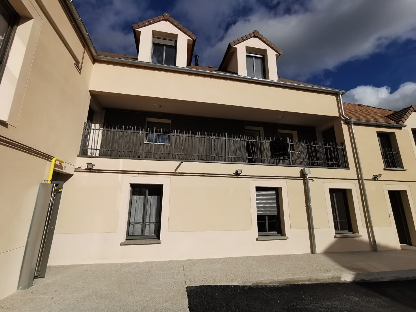 Photo Appartement Epernon 2 pièce(s) 37.1 m2 image 1/6