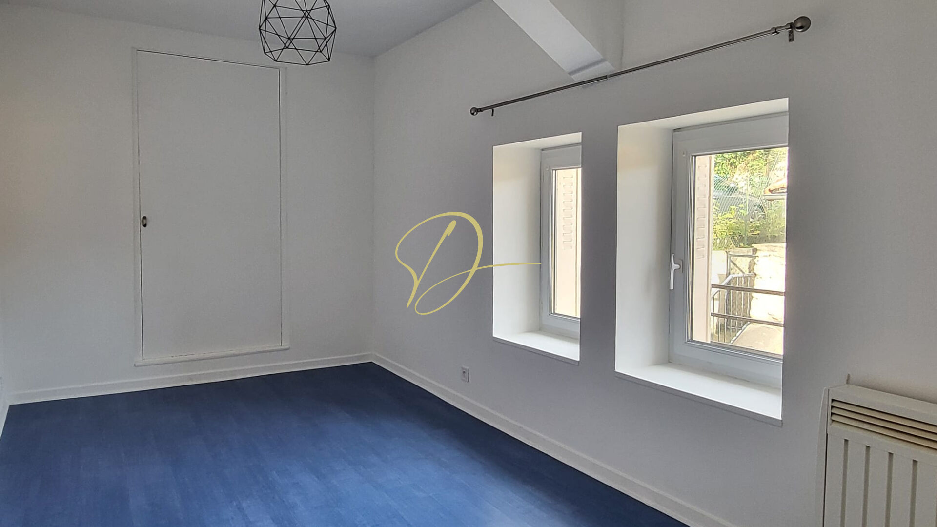 Photo Maison de ville + terrasse et place de parking, EPERNON image 6/6