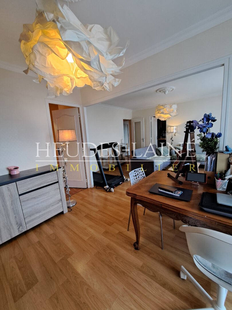 Photo A LOUER : ST MARTIN DES CHAMPS - Appartement F4 - Non Meublé image 2/6