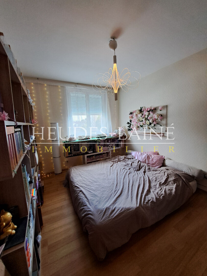 Photo A LOUER : ST MARTIN DES CHAMPS - Appartement F4 - Non Meublé image 5/6